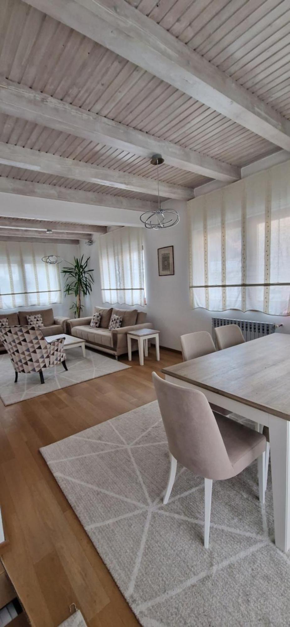 Family Apartment With Garden Сараево Екстериор снимка